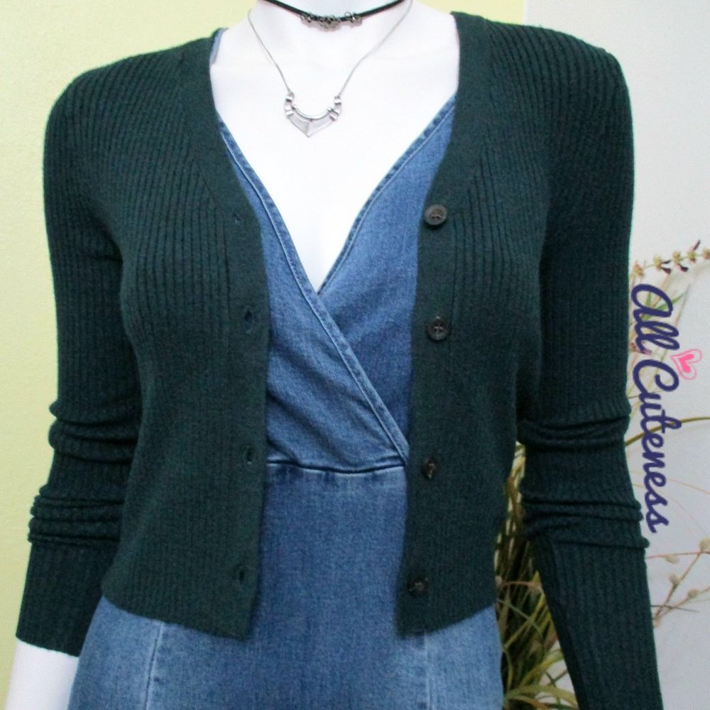 Button Down Cropped Sweater Cardigan Size M - Picture 2 of 3